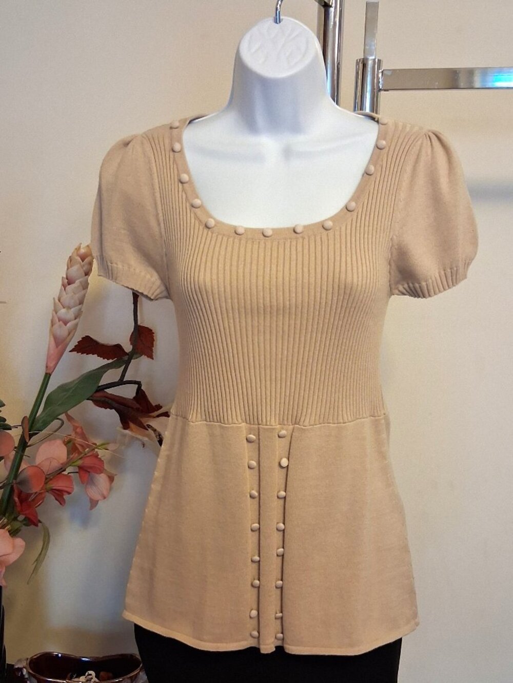 High Quality Knit Cardigan Lightweight Sweater Beige Soft Spring Knitwear 8 M